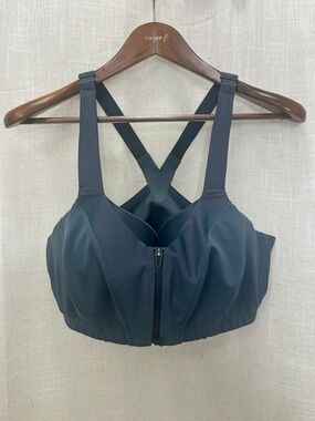 Victoria’s Secret On Point Gray Front-Zip Sports Bra Size 38DD